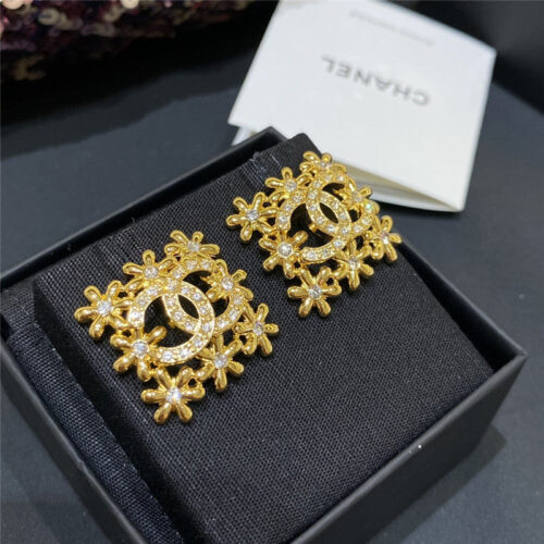 High Quality Luxury Chanel Golden Flower Hollow Double C Square Earrings product detail