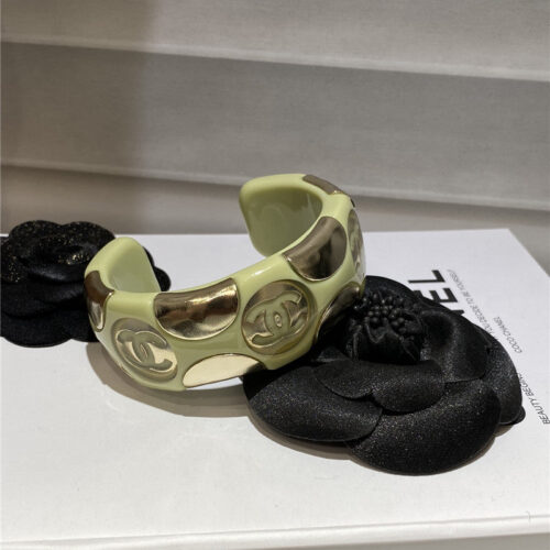 High Quality Luxury Chanel Acrylic Bracelet product detail