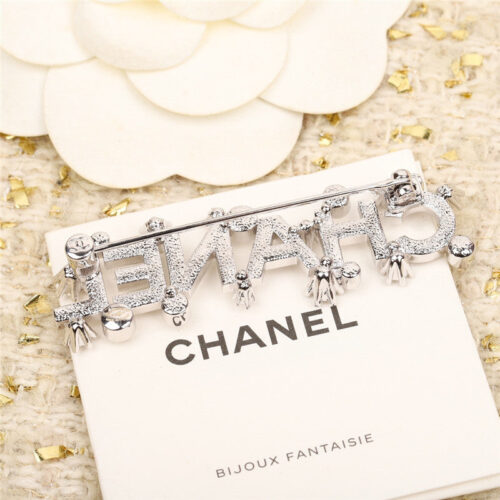 High Quality Luxury Chanel Letter Crystal Brooch product detail