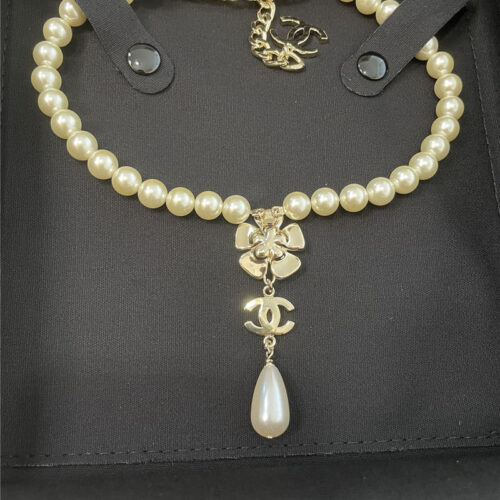 High Quality Luxury Chanel Potted Flower Pearl Necklace product detail
