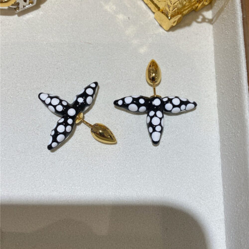 High Quality Luxury Louis Vuitton Classic Polka Dot Element Necklace – Style 51118 product detail