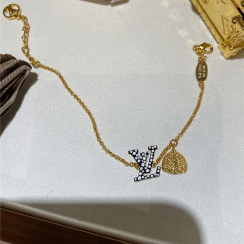 High Quality Luxury Louis Vuitton Classic Polka Dot Element Necklace – Style 51118