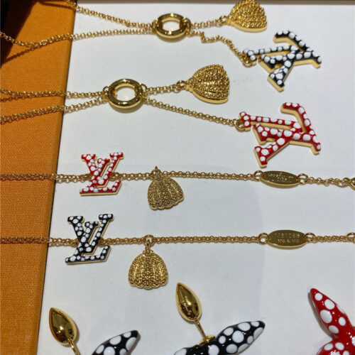 High Quality Luxury Louis Vuitton Classic Polka Dot Element Necklace – Style 51118 product detail