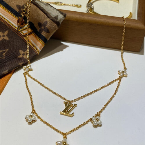 High Quality Luxury Louis Vuitton Classic Polka Dot Element Necklace