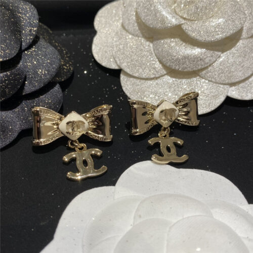 High Quality Luxury Chanel Creamy White Bow Earrings