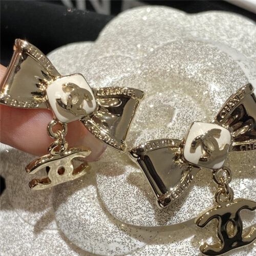 High Quality Luxury Chanel Creamy White Bow Earrings product detail