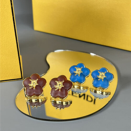 High Quality Luxury Fendi Flower Stud Earrings product detail