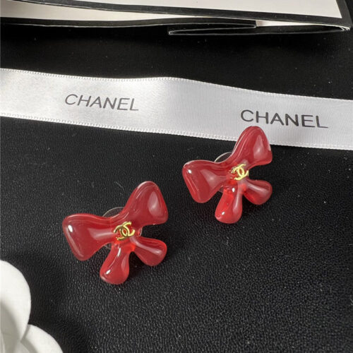 High Quality Luxury Chanel Second-Hand Acrylic Earrings alternate view