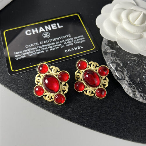 High Quality Luxury Chanel Second-Hand Glass Earrings – Style 50418 product detail