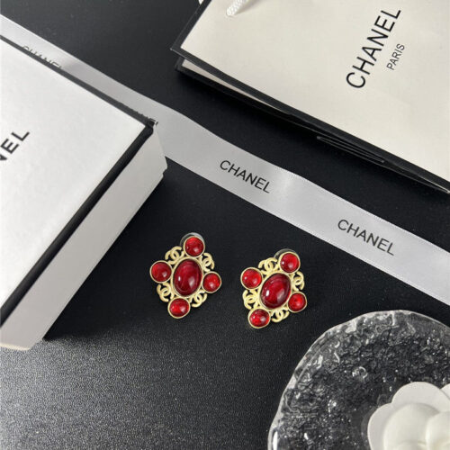 High Quality Luxury Chanel Second-Hand Glass Earrings – Style 50418 product detail