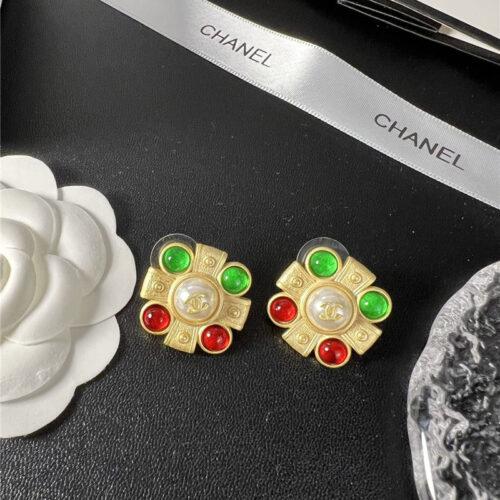 High Quality Luxury Chanel Second-Hand Glass Earrings product detail