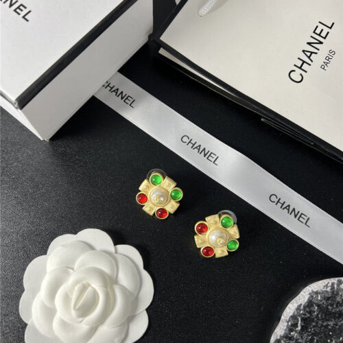 High Quality Luxury Chanel Second-Hand Glass Earrings product detail