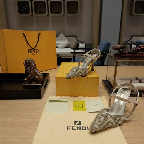 High Quality Luxury Fendi Flocked Embroidered Pointed Toe Sandals product detail