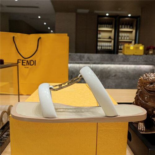 High Quality Luxury Fendi Flat Beach Sandals – Style 80211 product detail