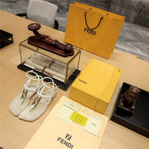 High Quality Luxury Fendi Flat Beach Sandals – Style 13523 alternate view