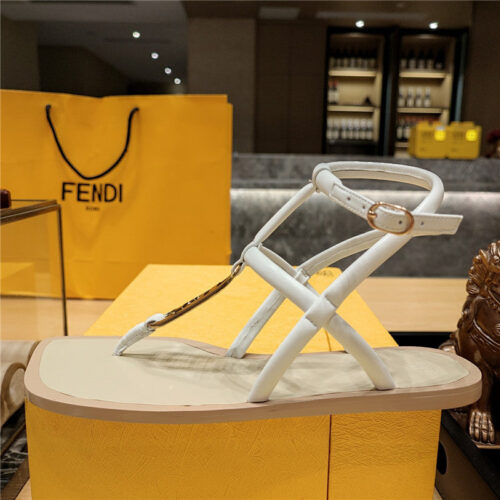 High Quality Luxury Fendi Flat Beach Sandals – Style 13523 product detail