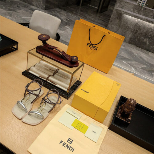 High Quality Luxury Fendi Flat Beach Sandals – Style 99955 product detail