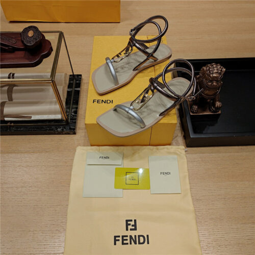 High Quality Luxury Fendi Flat Beach Sandals – Style 99955 product detail