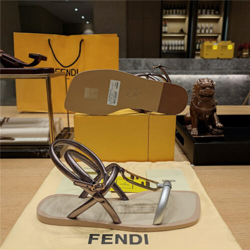 High Quality Luxury Fendi Flat Beach Sandals – Style 99955 product detail