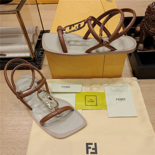 High Quality Luxury Fendi Flat Beach Sandals product detail