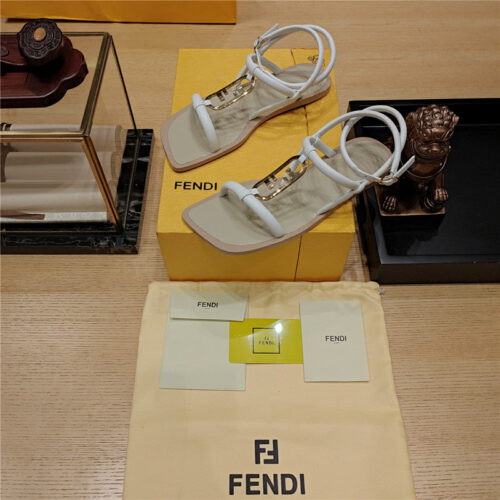 High Quality Luxury Fendi Flat Beach Sandals – Style 84691 product detail