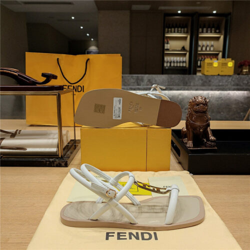 High Quality Luxury Fendi Flat Beach Sandals – Style 84691 product detail