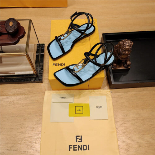High Quality Luxury Fendi Flat Beach Sandals – Style 41747 product detail