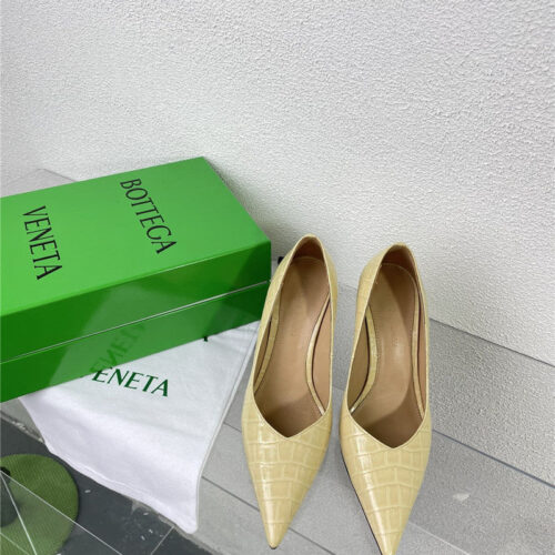 High Quality Luxury Bottega Veneta Puntas Wedge Pumps – Style 19494 alternate view