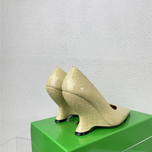 High Quality Luxury Bottega Veneta Puntas Wedge Pumps – Style 19494 product detail