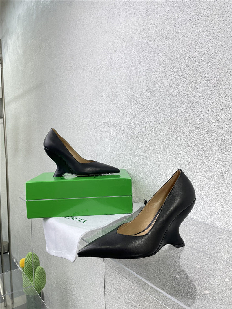 High Quality Luxury Bottega Veneta Puntas Wedge Pumps – Style 17798 product detail