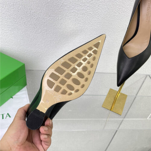 High Quality Luxury Bottega Veneta Puntas Wedge Pumps – Style 17798 product detail