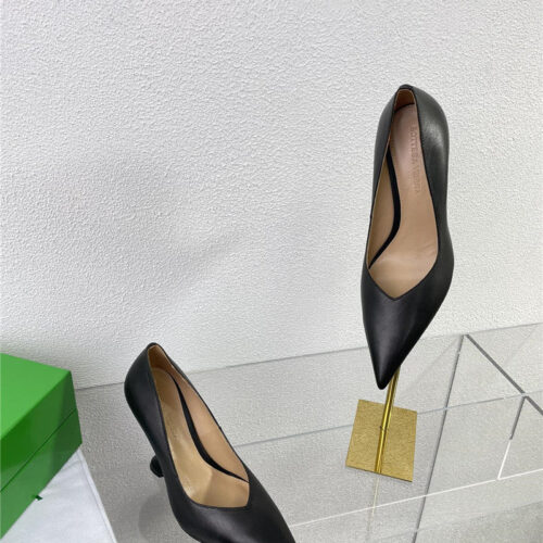 High Quality Luxury Bottega Veneta Puntas Wedge Pumps – Style 17798