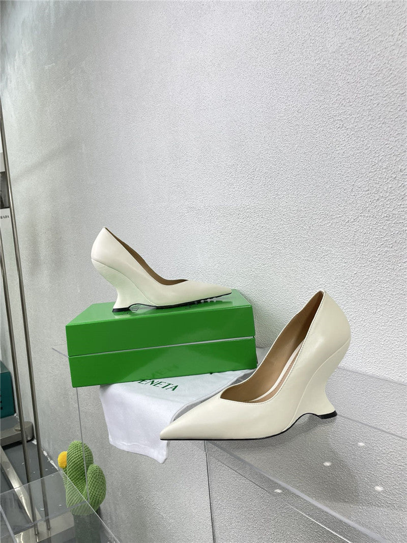 High Quality Luxury Bottega Veneta Puntas Wedge Pumps – Style 50566 product detail