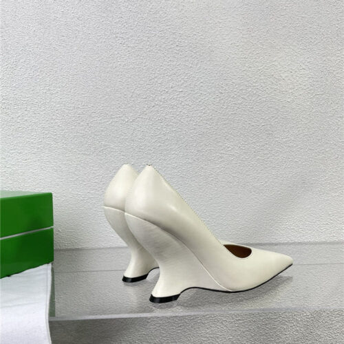 High Quality Luxury Bottega Veneta Puntas Wedge Pumps – Style 50566 product detail