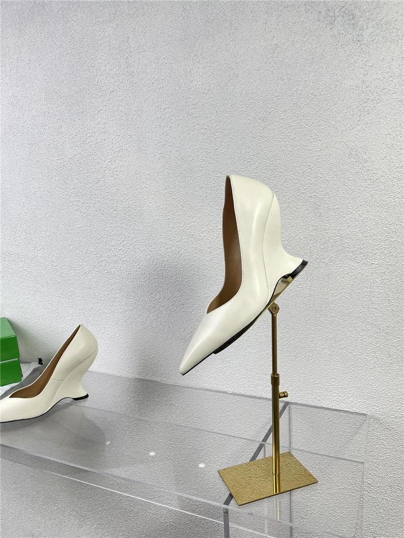High Quality Luxury Bottega Veneta Puntas Wedge Pumps – Style 50566 product detail