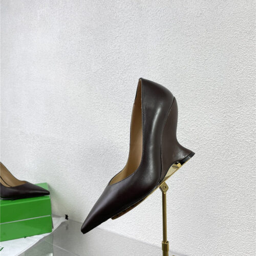 High Quality Luxury Bottega Veneta Puntas Wedge Pumps – Style 14406 product detail