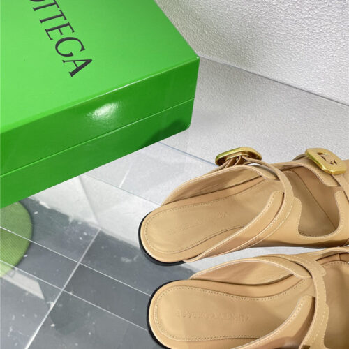 High Quality Luxury Bottega Veneta Double Hardware Slides – Style 38950 product detail