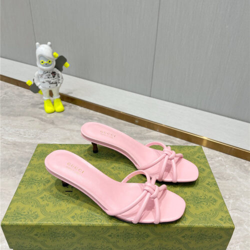 High Quality Luxury Gucci Early Spring New Slippers – Style 47507 product detail