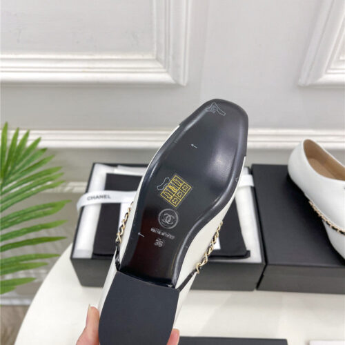 High Quality Luxury Chanel Catwalk Chain Lace-Up Shoes – Style 40166 product detail