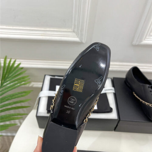 High Quality Luxury Chanel Catwalk Chain Lace-Up Shoes – Style 05702 product detail
