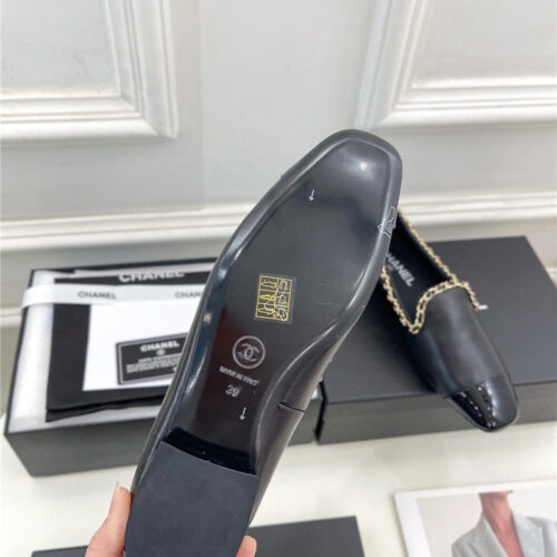 High Quality Luxury Chanel Catwalk Style Chain Deep Mouth Shoes – Style 55974 product detail