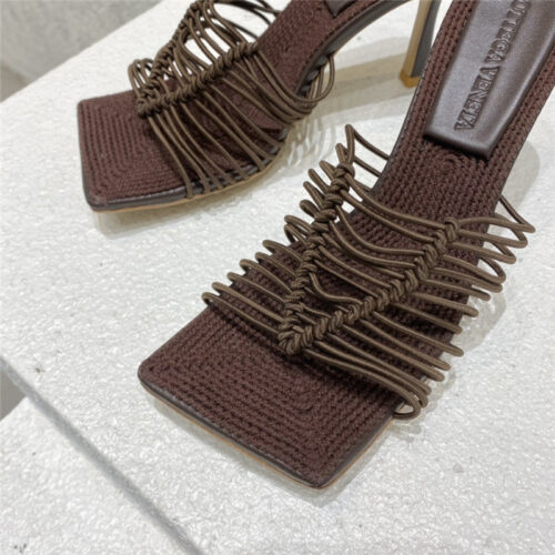 High Quality Luxury Bottega Veneta Classic Heeled Sandals – Style 04550 product detail