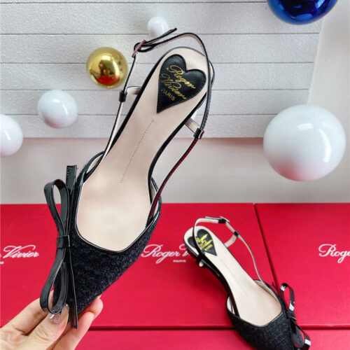 High Quality Luxury Roger Vivier Early Autumn New Womens Shoes – Style 62036 product detail