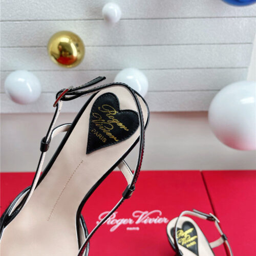 High Quality Luxury Roger Vivier Early Autumn New Womens Shoes – Style 62036 product detail