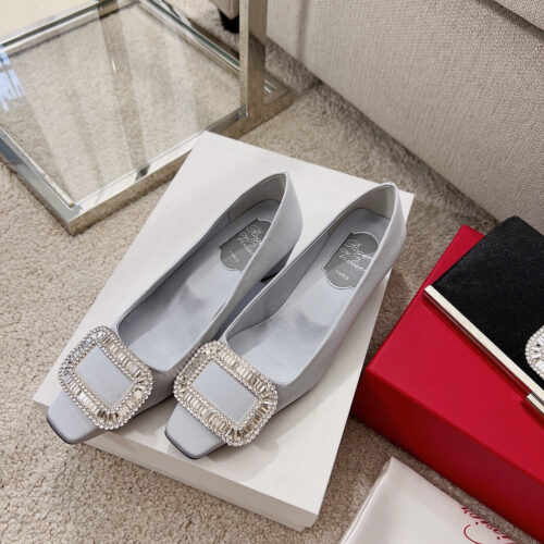 High Quality Luxury Roger Vivier Silk Diamond Buckle Square Heel Shoes – Style 99700 product detail