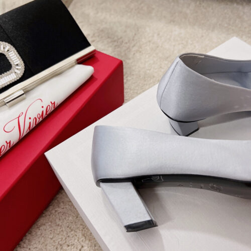 High Quality Luxury Roger Vivier Silk Diamond Buckle Square Heel Shoes – Style 99700 product detail