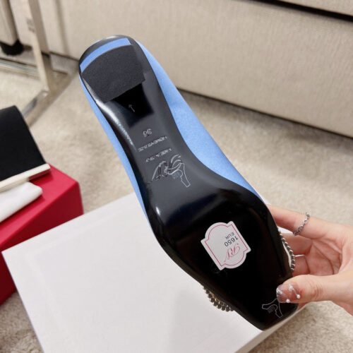 High Quality Luxury Roger Vivier Silk Diamond Buckle Square Heel Shoes product detail