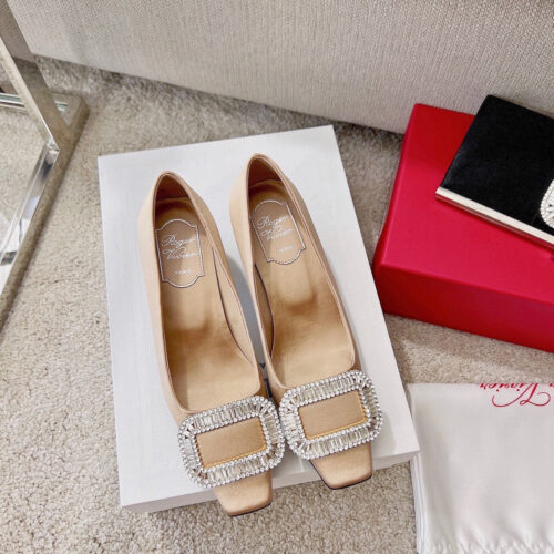 High Quality Luxury Roger Vivier Silk Diamond Buckle Square Heel Shoes – Style 98004 product detail