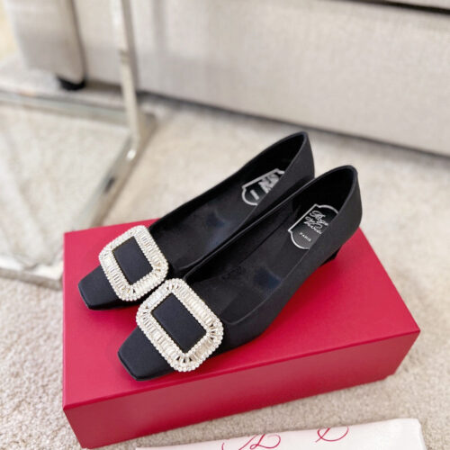 High Quality Luxury Roger Vivier Silk Diamond Buckle Square Heel Shoes – Style 18900