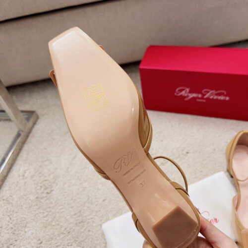 High Quality Luxury Roger Vivier Square Buckle Block Heel Strappy Sandals product detail